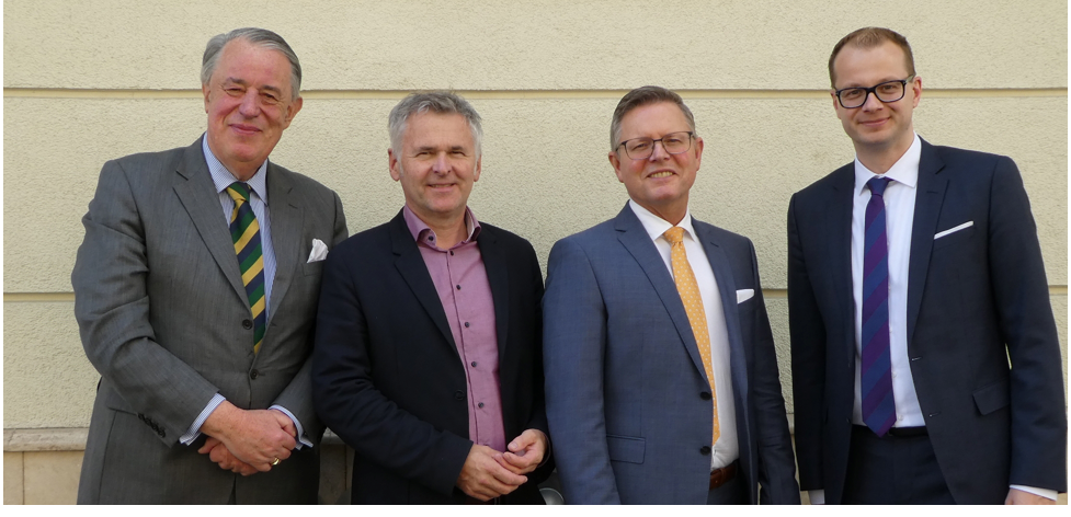 Das Präsidium des Bundesverbands: Hans Helmut Jacobi, Johannes Edmüller, Stefan Jungk, Hauptgeschäftsführer Dr. Matthias Frederichs (v. l. n. r.)  Foto: Annett Fischer / ZI 